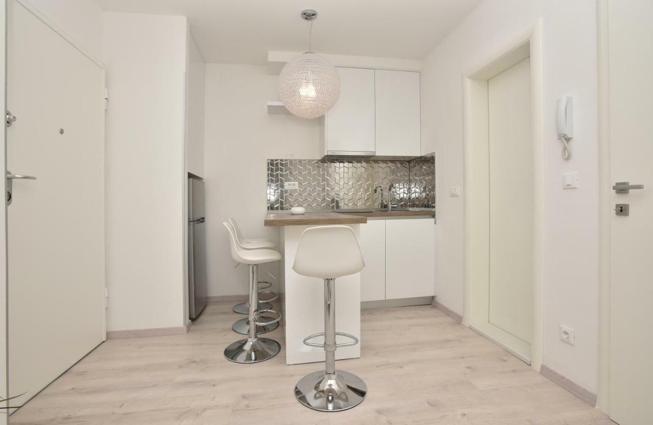 Apartman Petra Lägenhet Makarska Exteriör bild